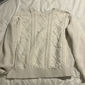 Whitw Hollister Sweater